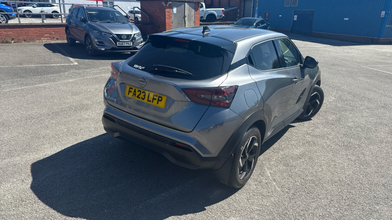 Nissan Juke 1.0 DiG-T 114 N-Connecta 5dr Petrol Hatchback